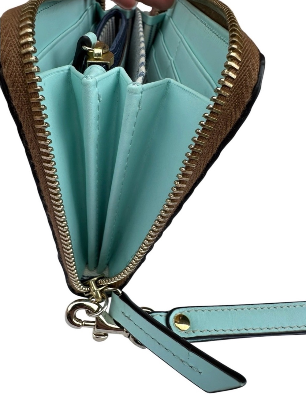 Dooney & Bourke Woven Embossed Leather Zip Around Wristlet Wallet in Mint Tan - Picture 4 of 5